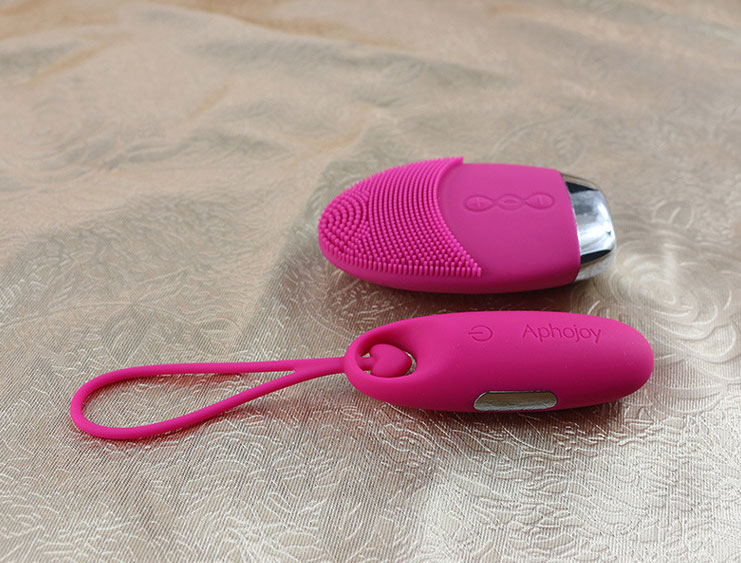 Hình ảnh trứng rung massage không dây Aphojoy màu hồng